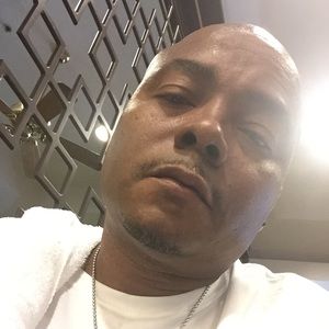 Meet your Posher, Charles